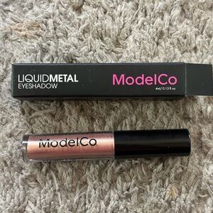 ModelCo Liquid Metal Eyeshadow - Champagne